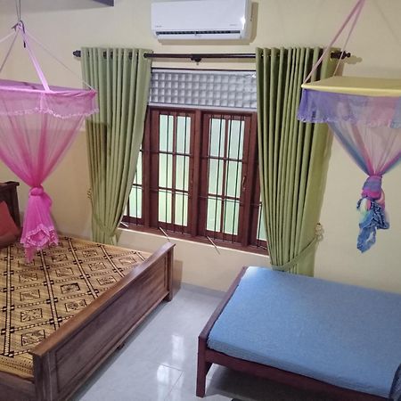Jungle Village Homestay พินนาวาลา ภายนอก รูปภาพ
